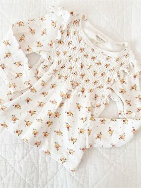 Rabbit + Bear 3T Kids Cream Floral Smocked Long Sleeve Top